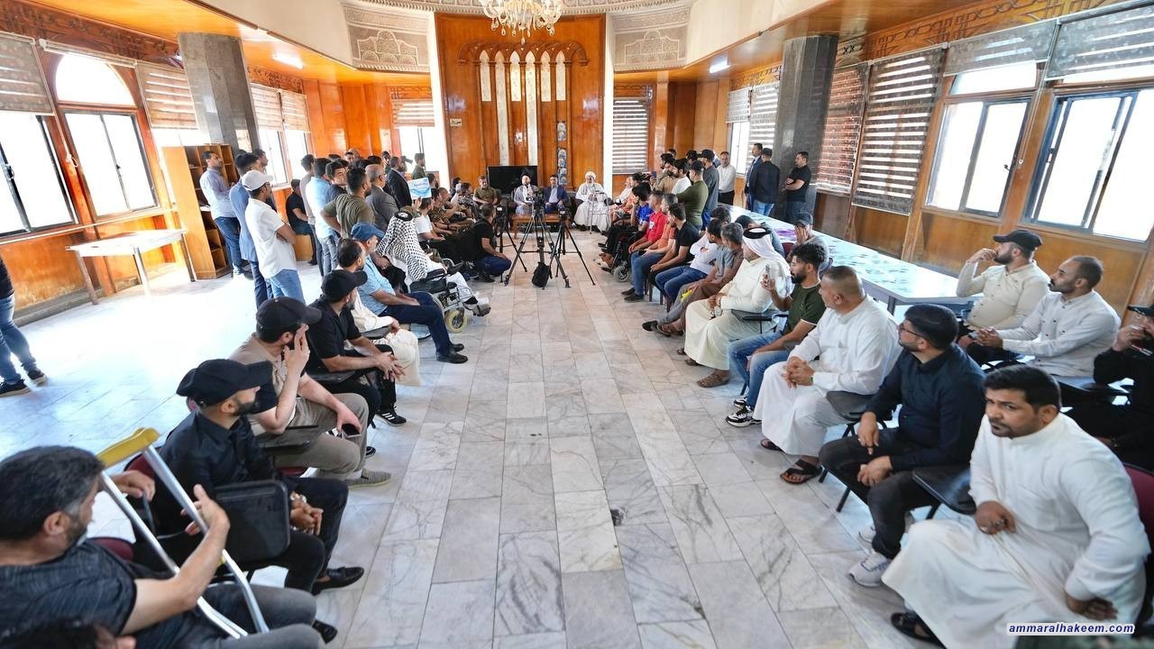 السيد الحكيم يدعو للتمسك بثلاثية المرجعية والشعائر والعشائر التي حفظ الدين في العراق