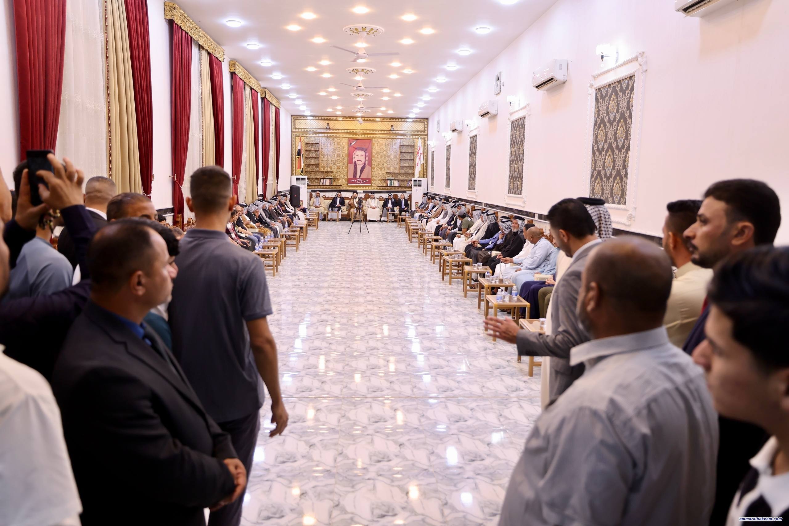 السيد الحكيم: العراق تجاوز التحديات الأمنية والطائفية والسياسية ويتجه نحو بناء اقتصادي وخدمي متين