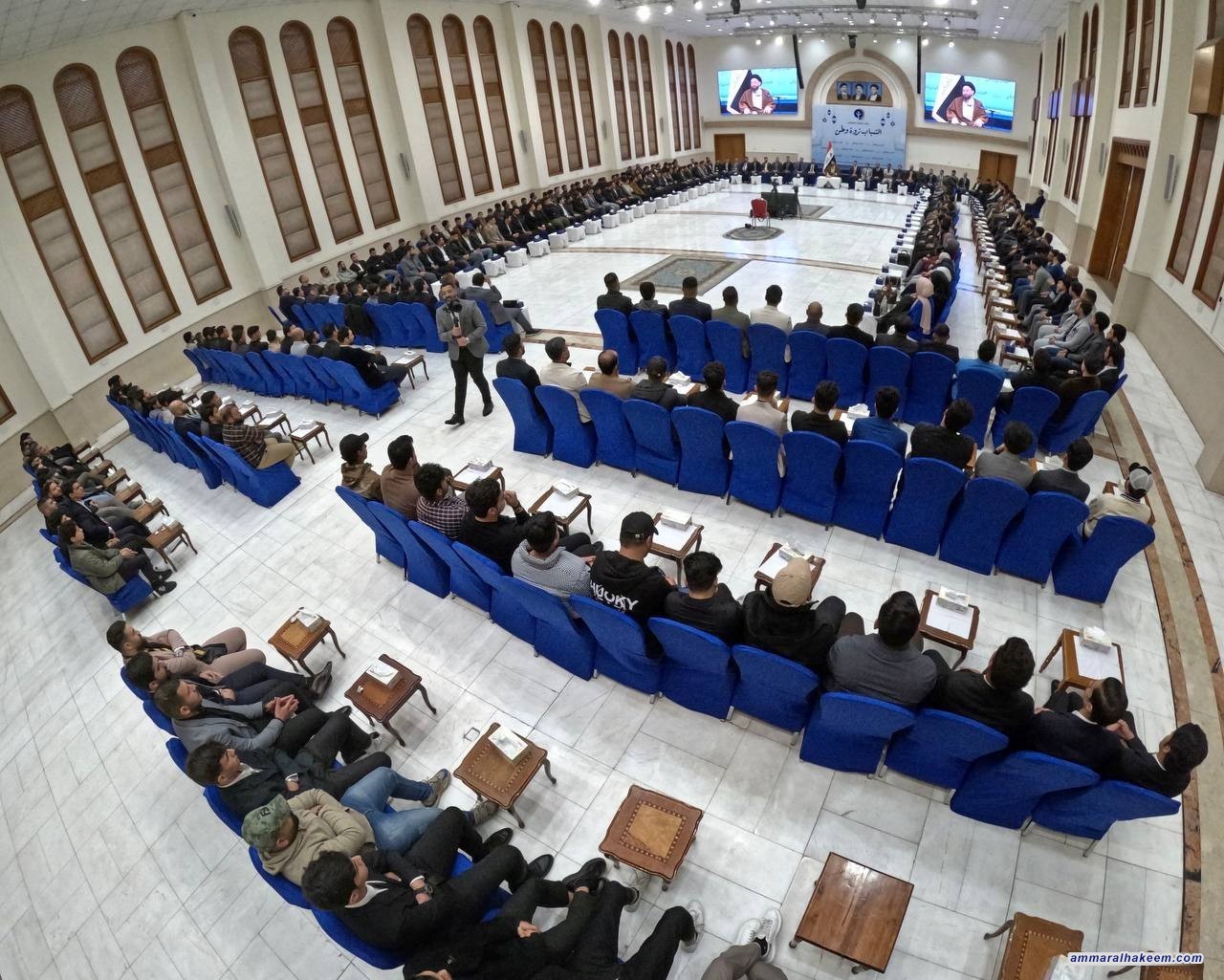 Sayyid Al-Hakeem Meets Youth Leaders in Ramadan Gathering: "Youth Determination Key to Achievement"