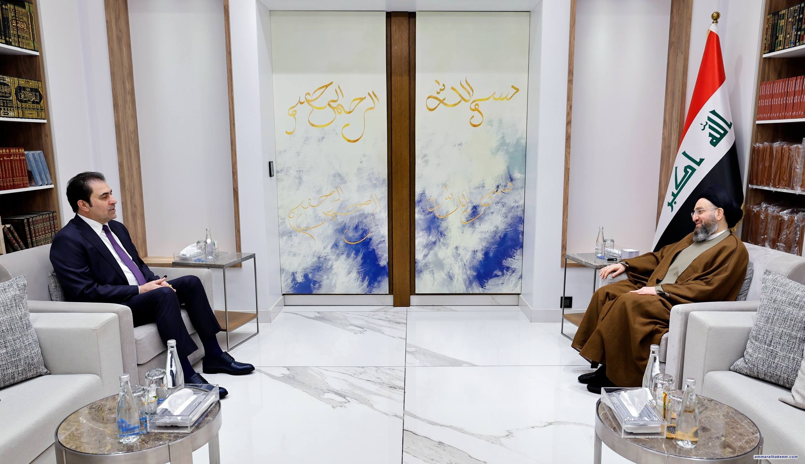 Sayyid Al-Hakeem Meets Muhsin Al-Mandalawi, Affirms National Interest, Transfrom Election Pledges to Actionable Programs