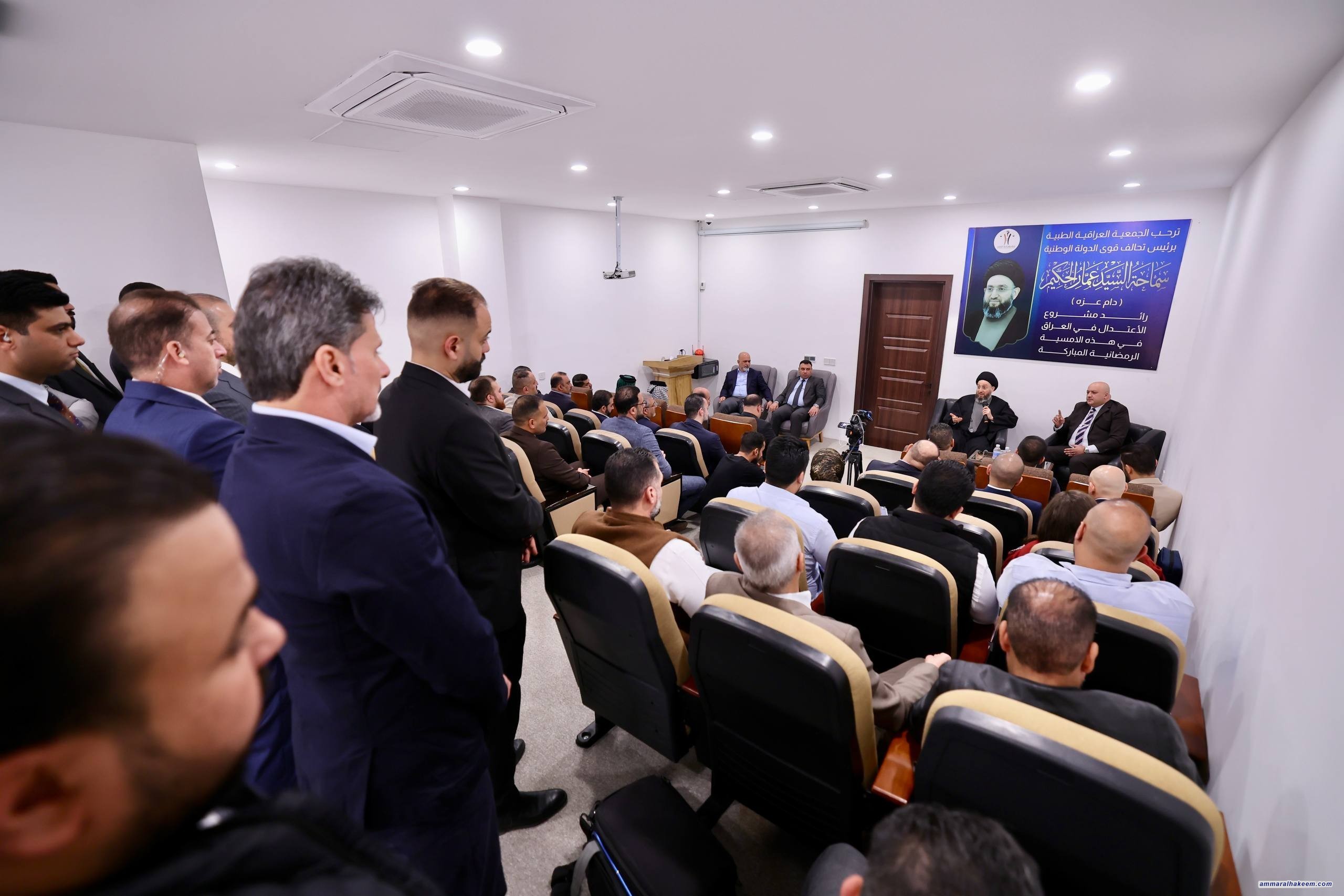 سەید حەكیم لە كۆمەڵەی پزیشكی عێراقی: واقیعیەتی سیاسی و پاراستنی سەقامگیری بنەمای پاراستنی بەرژەوەندییەكانی عێراقە من الجمعية الطبية العراقية: الواقعية السياسية وحفظ الاستقرار أساس حماية مصالح العراق