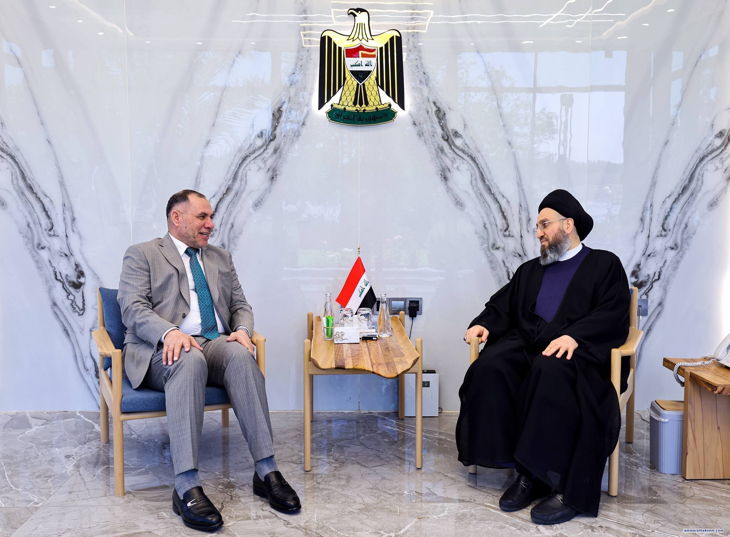 السيد الحكيم يلتقي محافظ الديوانية ويؤكد تعزيز الواقع الخدمي وتمكين الحكومات المحلية وتنويع مصادر الدخل