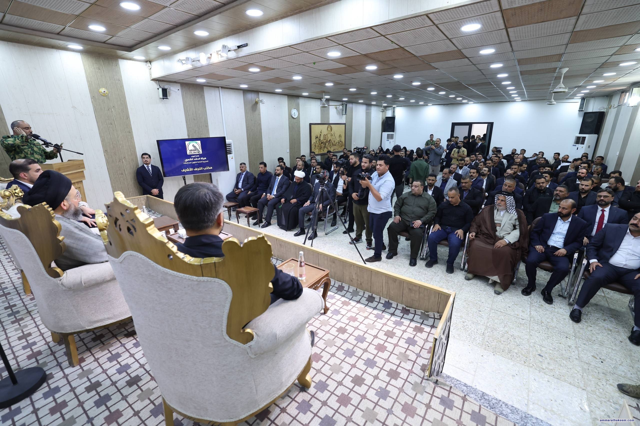 السيد الحكيم يؤكد أهمية الحشد الشعبي كجزء من المنظومة الأمنية العراقية