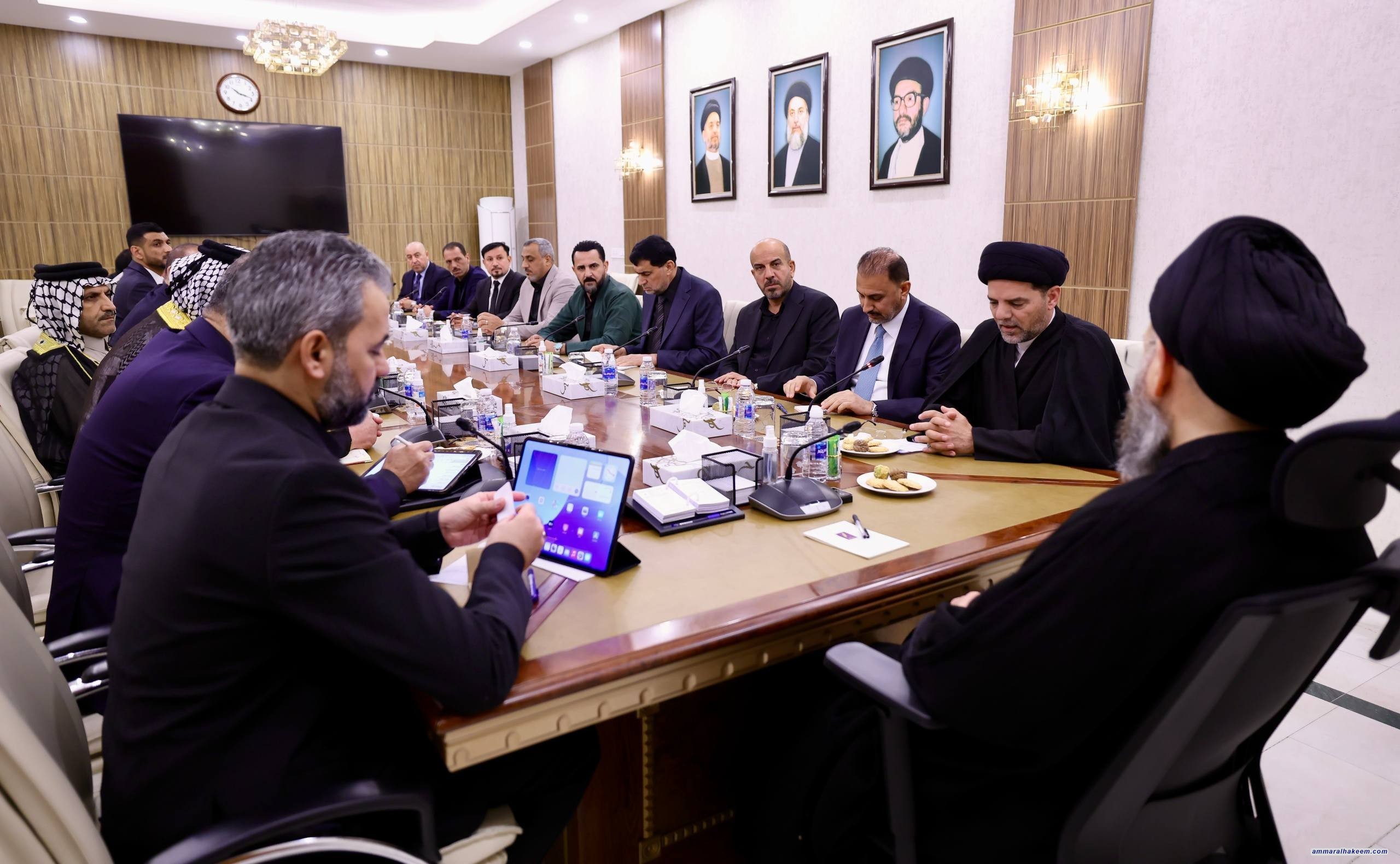 السيد الحكيم يجدد دعم الحكومة في مكافحة الفساد والإصلاح الإداري