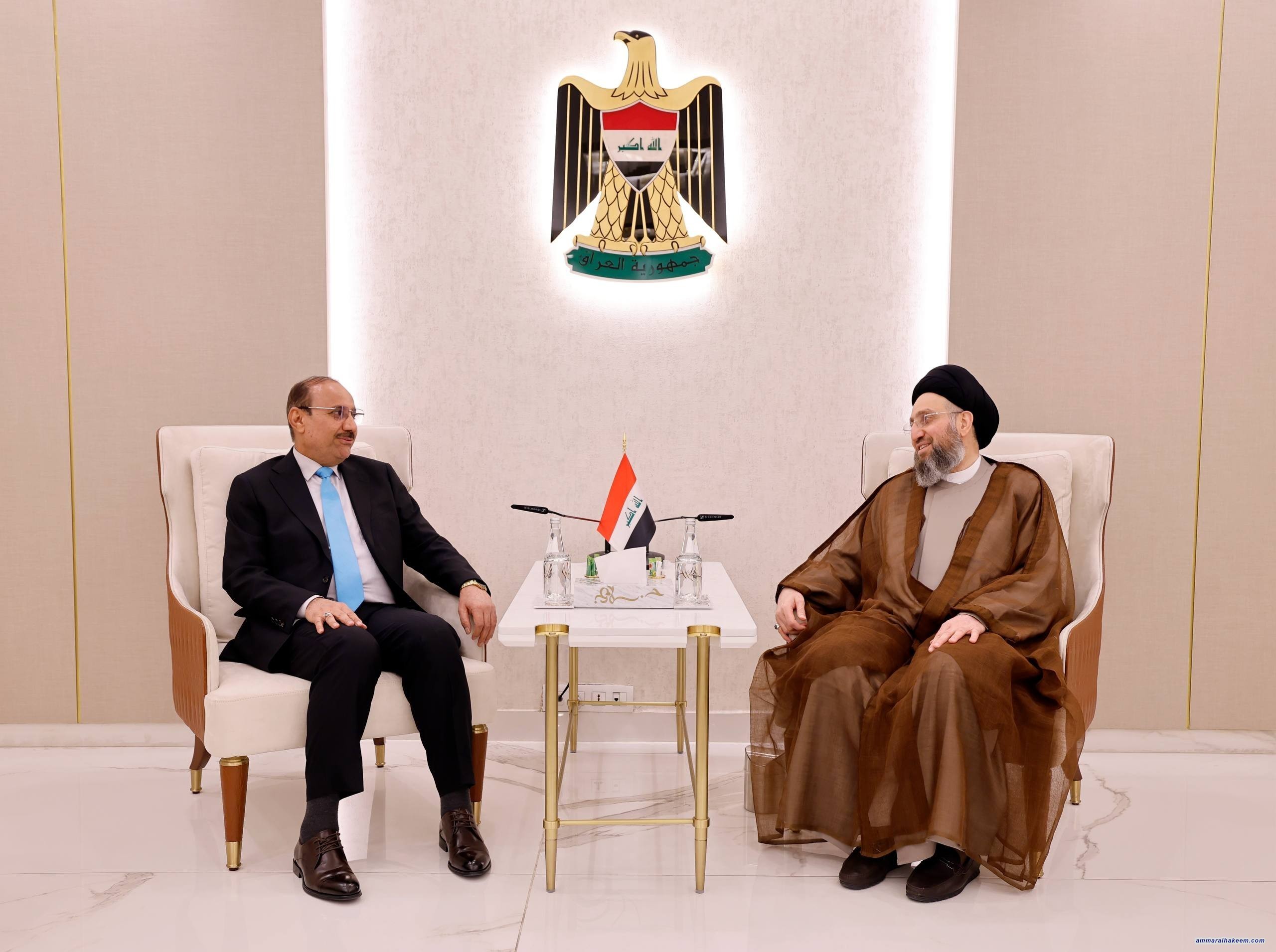 السيد الحكيم: تحديث التشريعات وتبسيط الإجراءات يعززان كفاءة تقديم الخدمات