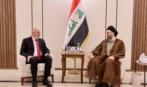 السيد الحكيم يستقبل وفد الاتحاد الوطني الكردستاني ويطالب بتسريع تشكيل الحكومة