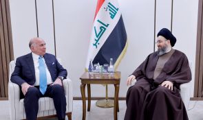 السيد الحكيم يؤكد خلال لقائه وزير الخارجية أهمية تعزيز الدبلوماسية العراقية والالتزام بالتوقيتات الدستورية وتغليب المصلحة العامة