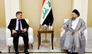 السيد الحكيم يدعو إلى وقف التصعيد واللجوء إلى الحوار لتجنيب المنطقة ويلات الحرب