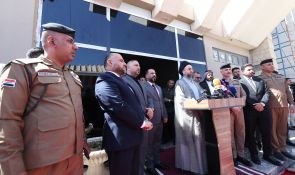 السيد الحكيم يثمن التقدم الذي تشهده المثنى في القطاع النفطي والإسكان